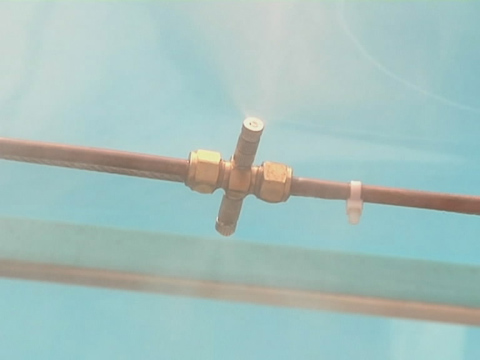 福州火车站新增喷雾降温系统 小装置有大作用